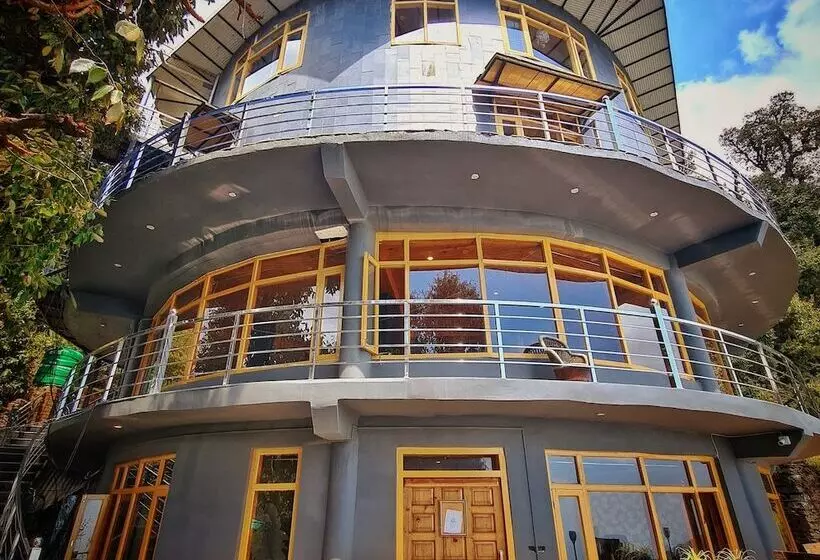 Edm Hostel