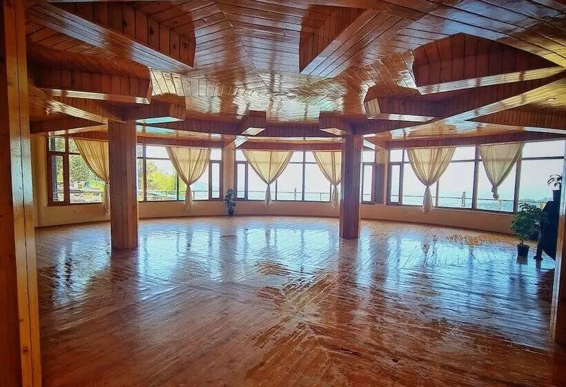Edm Hostel