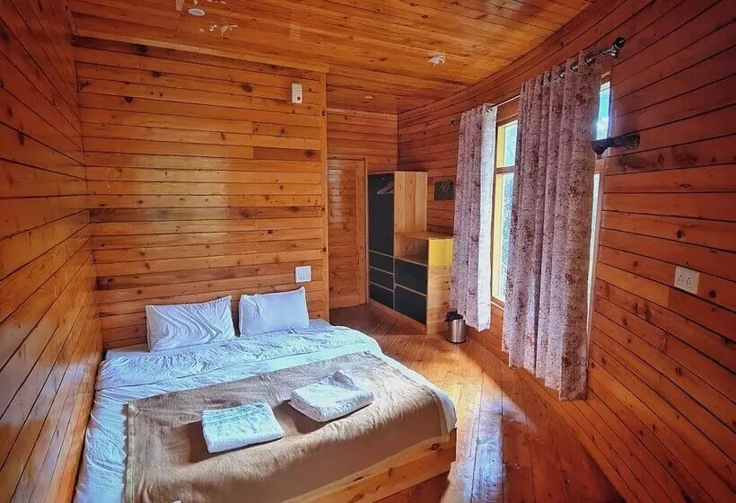 Edm Hostel