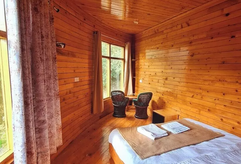 Edm Hostel