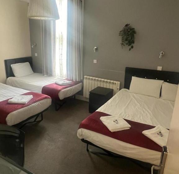 Hotel Saba Rooms And Apartments