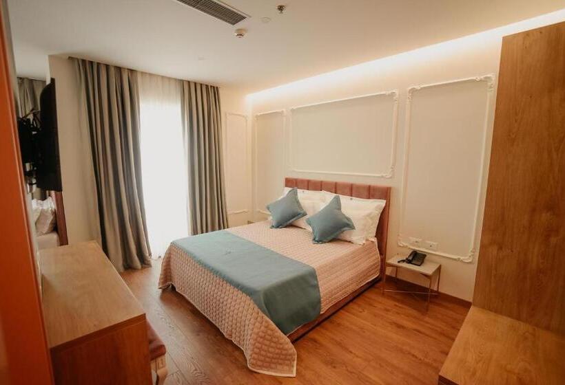 Martiness Hotel Durres