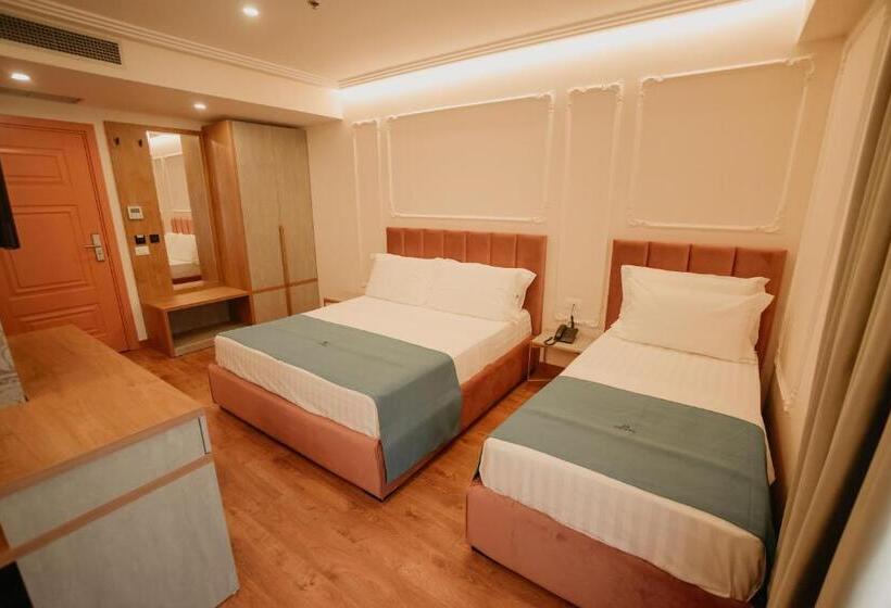 Martiness Hotel Durres