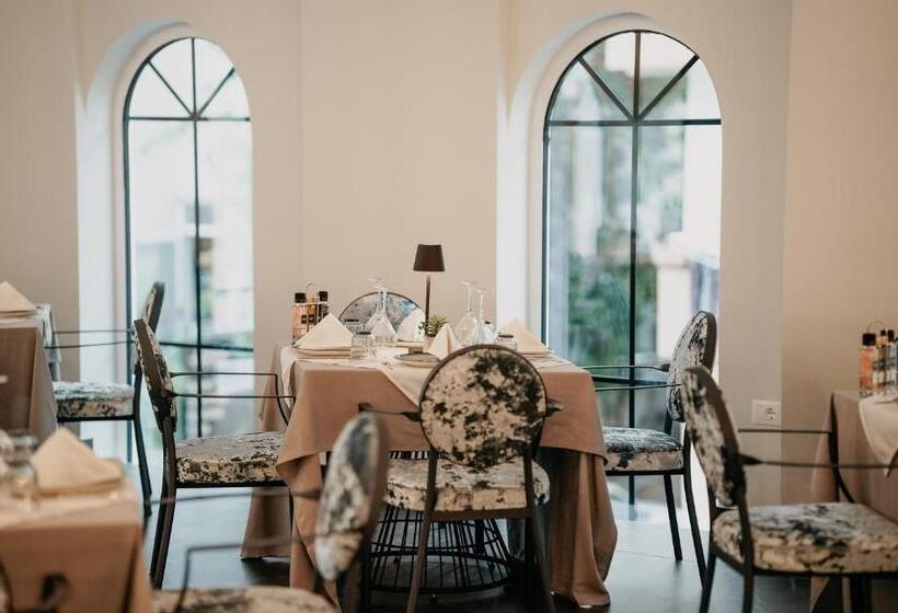 Martiness Hotel Durres