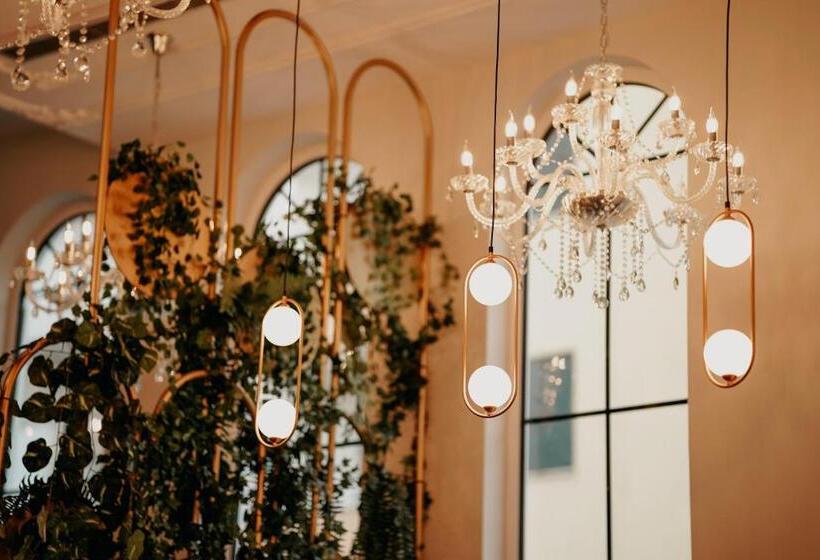 Martiness Hotel Durres