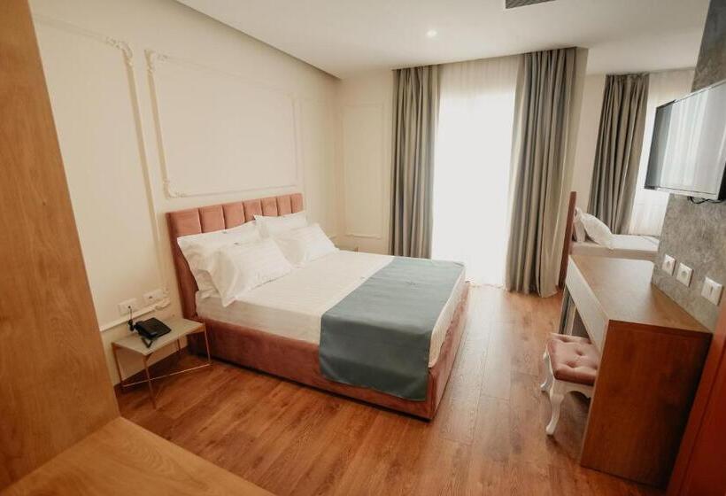 Martiness Hotel Durres