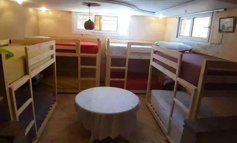Mubaradise Surf Hostel