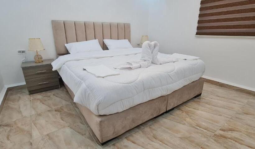 تختخواب و صبحانه Nabateans Home