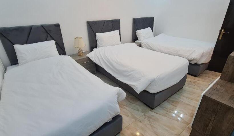 تختخواب و صبحانه Nabateans Home