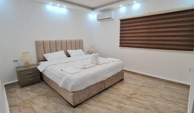 تختخواب و صبحانه Nabateans Home