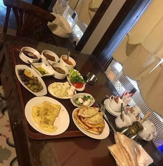 تختخواب و صبحانه Nabateans Home