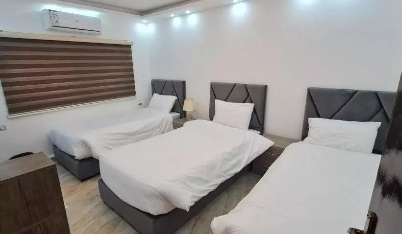 تختخواب و صبحانه Nabateans Home