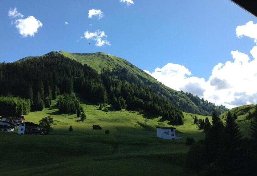 Aparthotels Berwang / Haus Wiesengrund