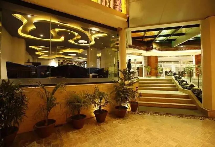 هتل Mahabir Palace