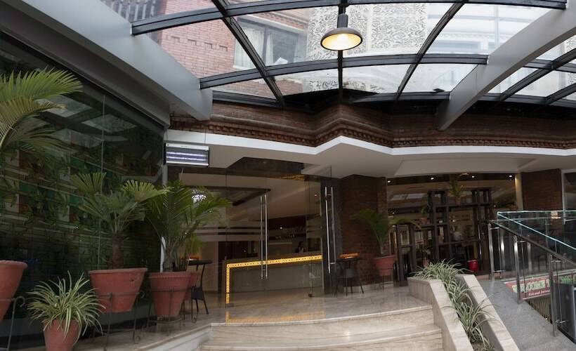 هتل Mahabir Palace