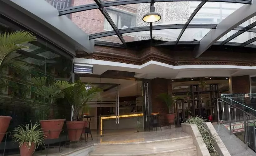 هتل Mahabir Palace