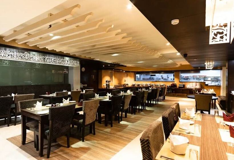 هتل Mahabir Palace