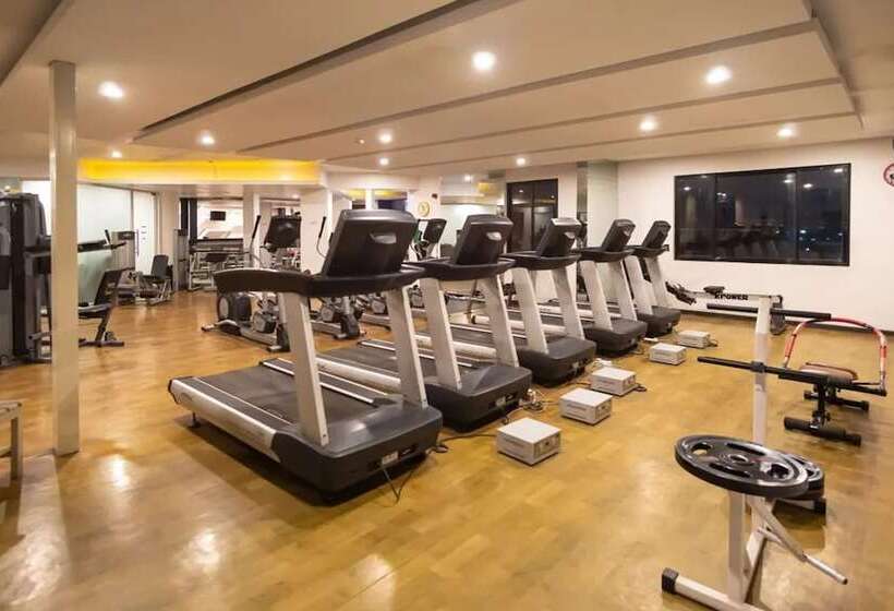 هتل Mahabir Palace