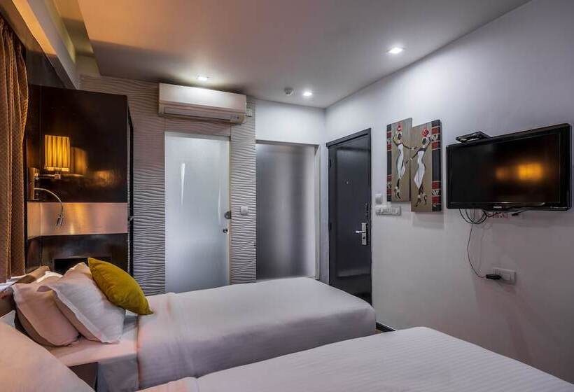 هتل Mahabir Palace