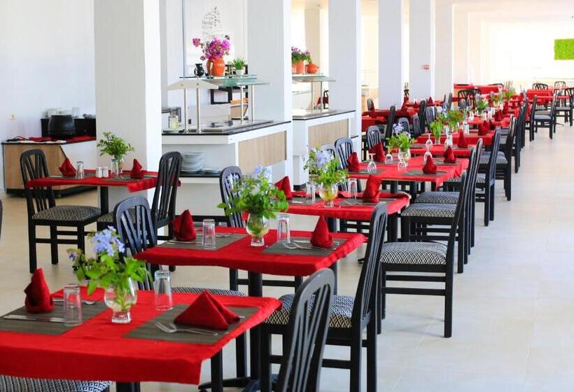 酒店 Neptunia Skanes