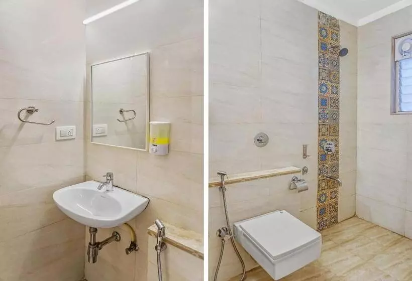 Hotelli Super Townhouse The Upper Room Near Pune Airport