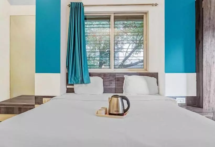 Hotelli Super Townhouse The Upper Room Near Pune Airport