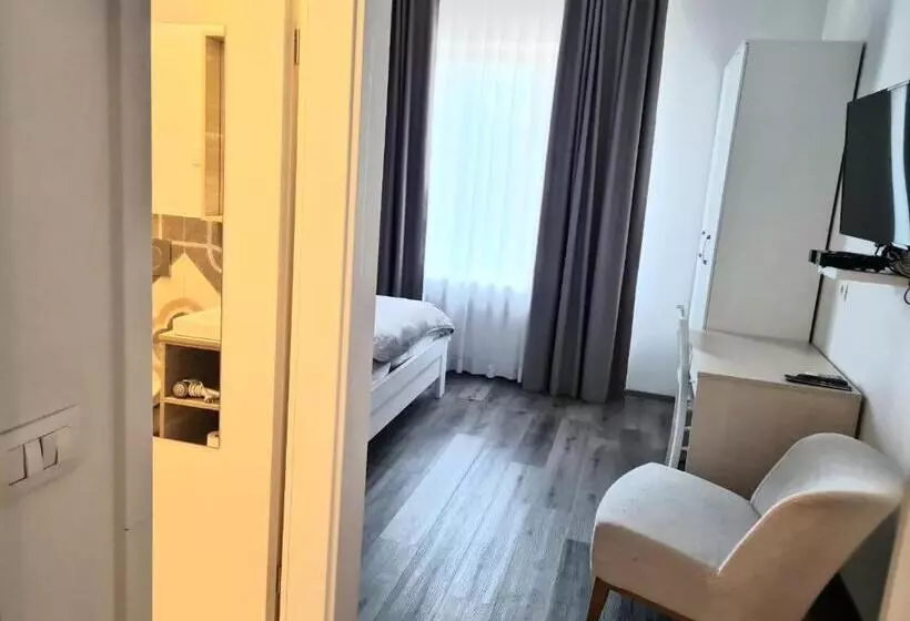 تختخواب و صبحانه Azurs Ljubljana