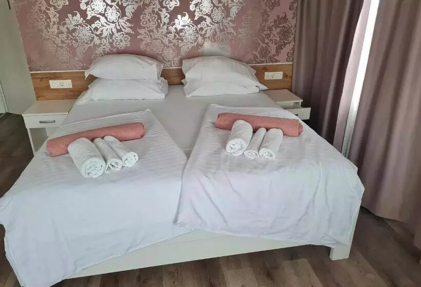 تختخواب و صبحانه Azurs Ljubljana