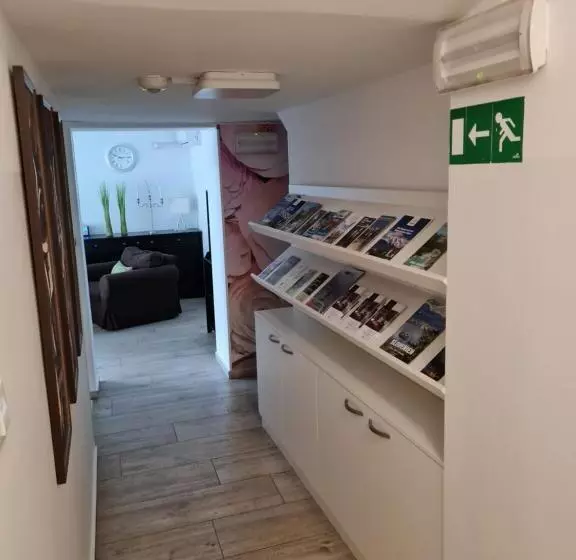 تختخواب و صبحانه Azurs Ljubljana