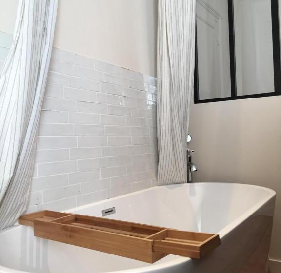 مبيت وإفطار Maison Caju   La Rochelle