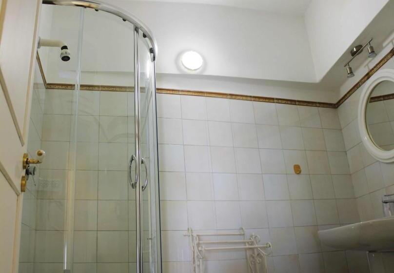 Pension L Abbraccio Dei Sassi