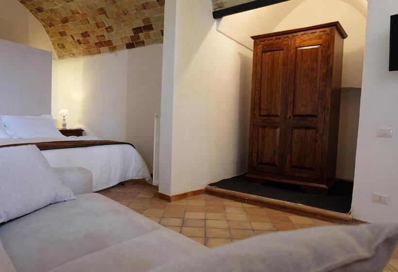 Pension L Abbraccio Dei Sassi