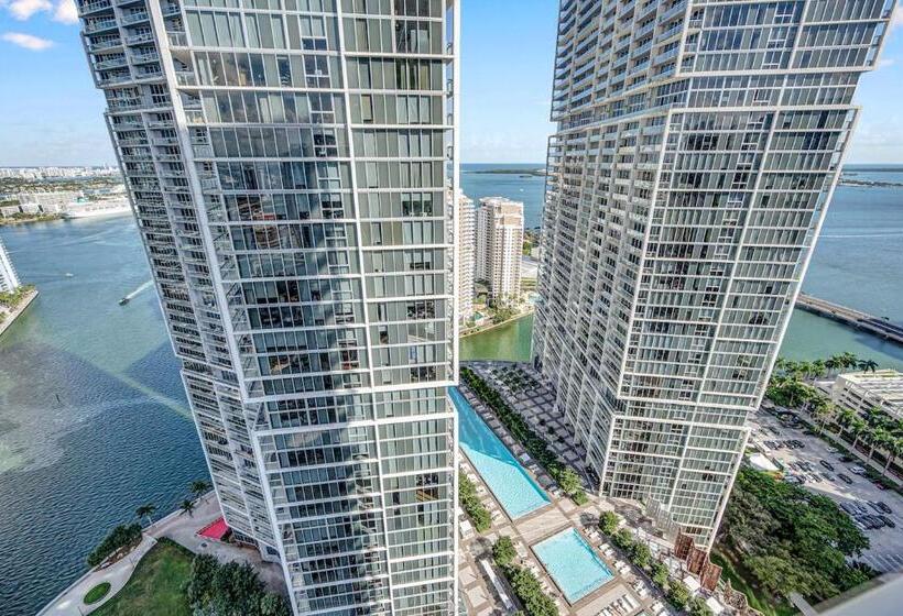 W Icon Brickell  Luxury 2br Highrise Corner Condo