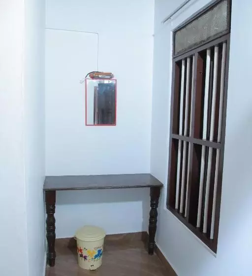 Hotelli Malayalam Lake Resort