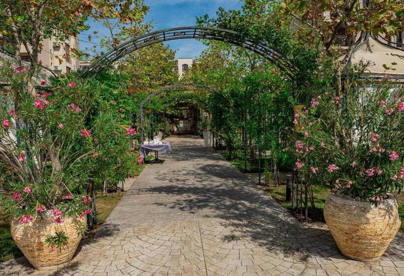 Menada Apartments In Cascadas