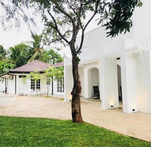 Pensjonat New Royal White Tourist Rest