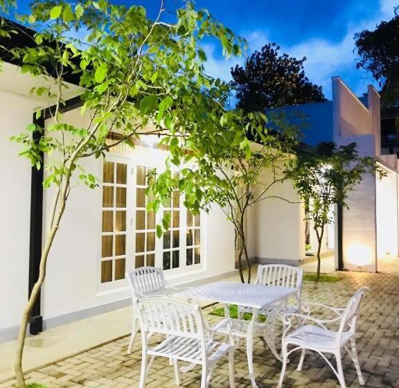 Pensjonat New Royal White Tourist Rest