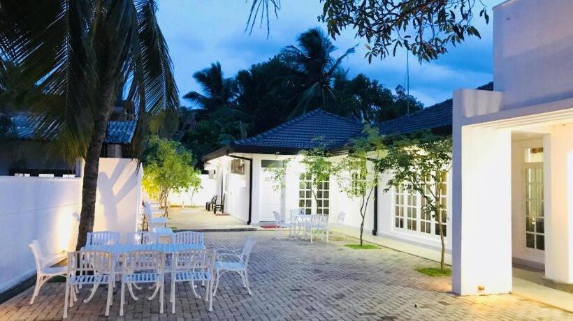 Pensjonat New Royal White Tourist Rest