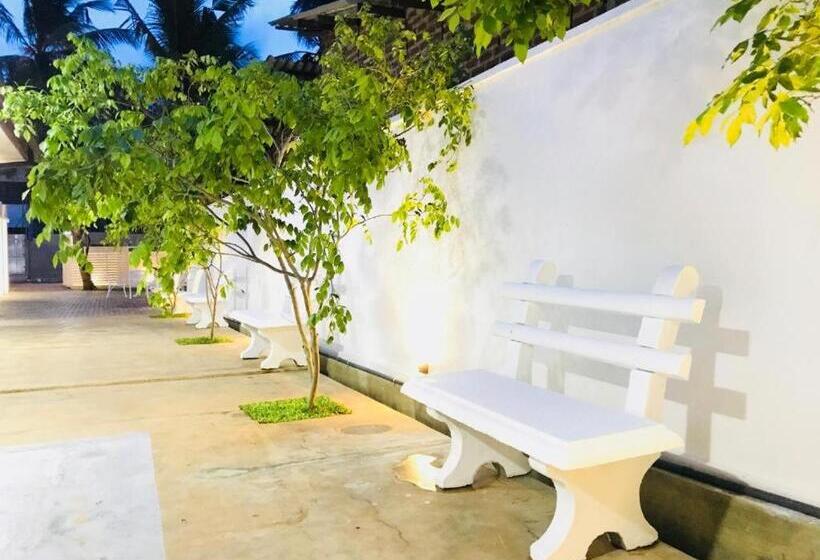 Pensjonat New Royal White Tourist Rest