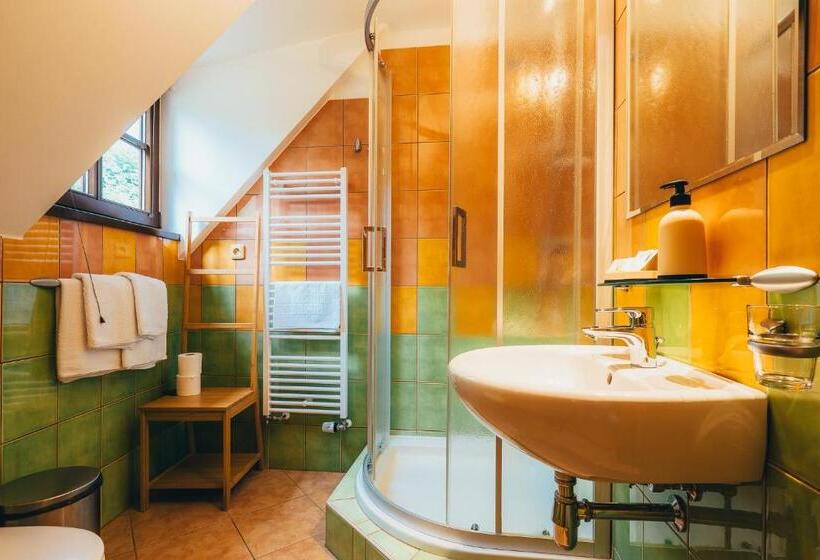 Pensió Penzion Tilia