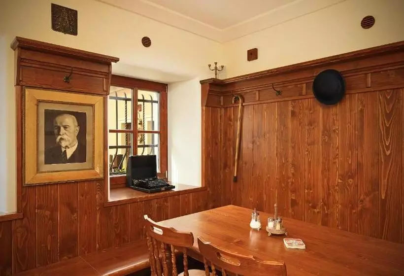 Majatalo Penzion Tilia