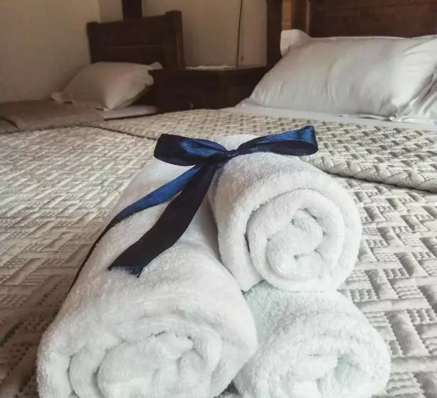 ペンション Timo S Guest House
