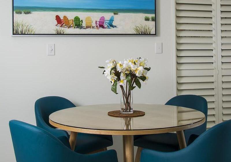 1770 Lagoons Central Apartment Resort Official