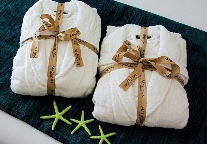 1770 Lagoons Central Apartment Resort Official