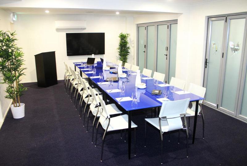 1770 Lagoons Central Apartment Resort Official