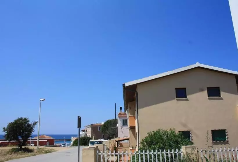 A.i.r. Isola Rossa Borgo Di Mare