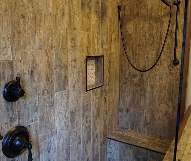 ベッドアンドブレックファースト Brownstone Colonial Inn