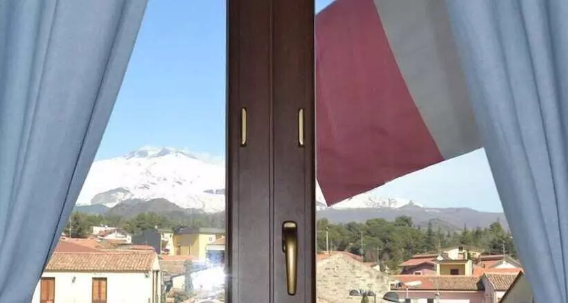 تختخواب و صبحانه Etna Akmè