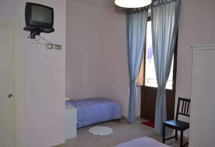 تختخواب و صبحانه Etna Akmè