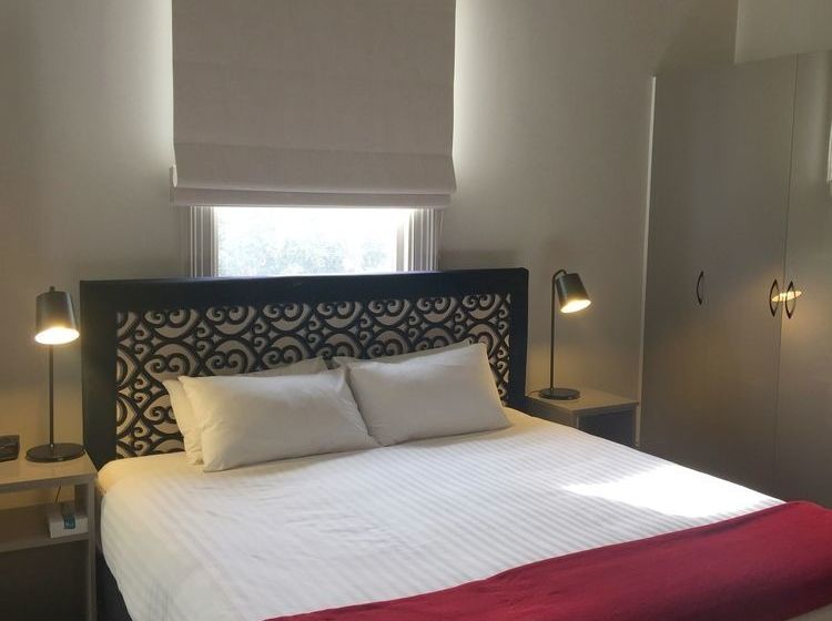 تختخواب و صبحانه Gregory House